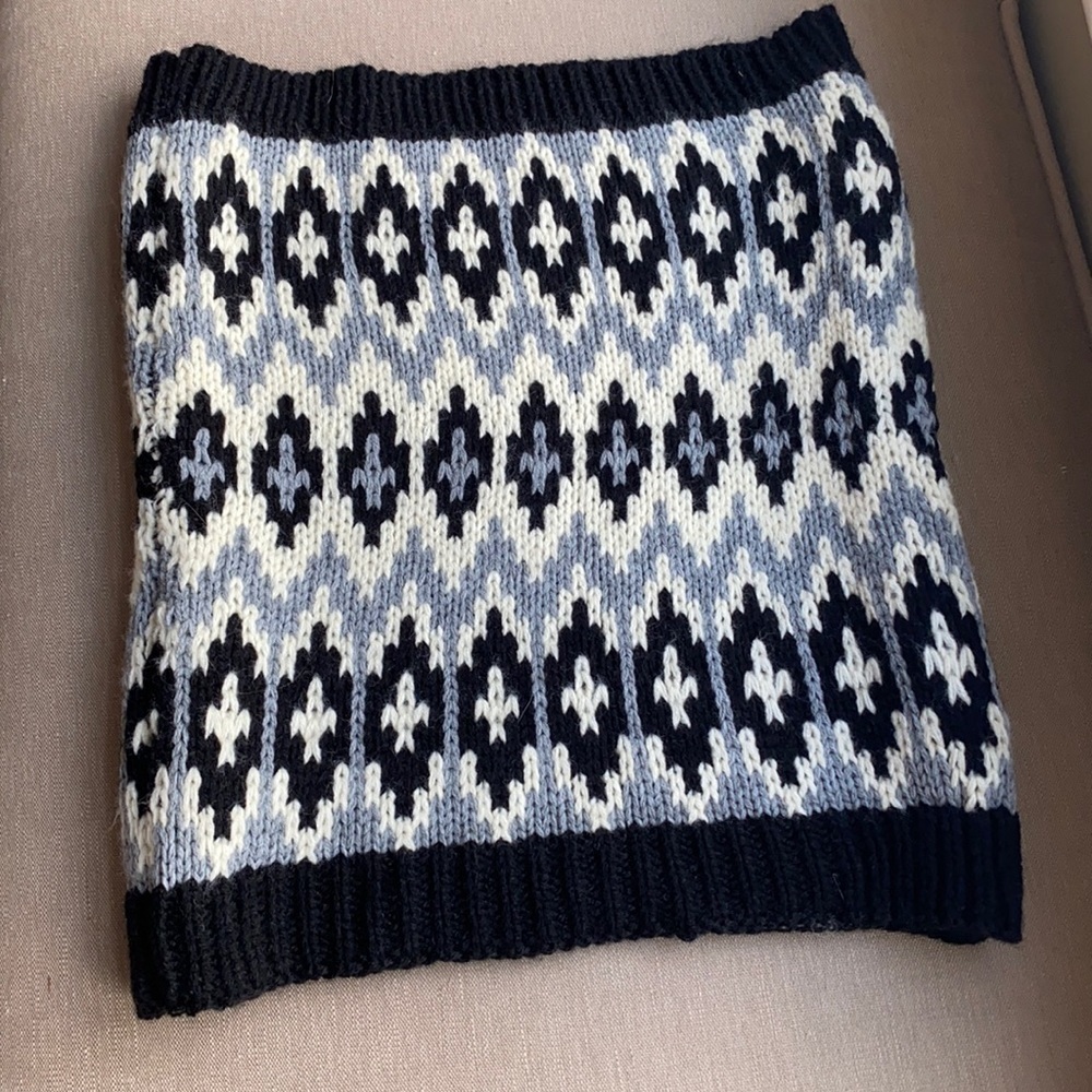 Black Grey Cream Knit Funnel Scarf NWT